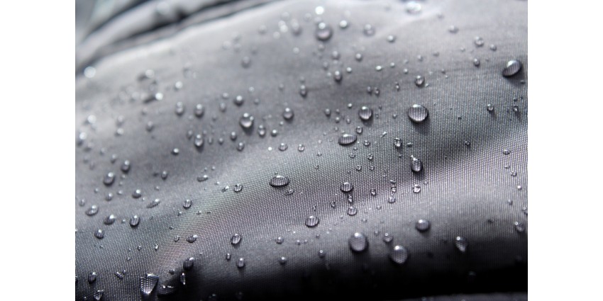 Zabezpieczenie tkanin impregnatem hydrofobowym Nano Textil